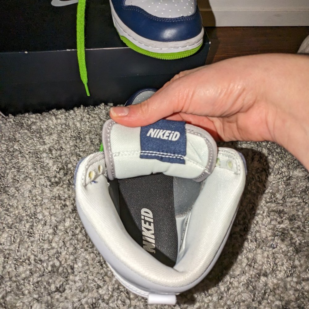 NIKEiD Dunk High Seahawks shoes - Picture 4 of 5